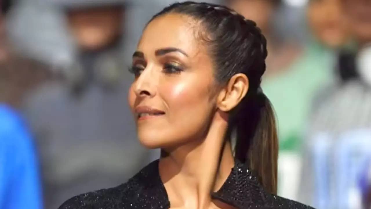 বাবার থেকে মাত্র ১২ বছরের ছোট মালাইকা! কোন তথ্য এল সামনে?