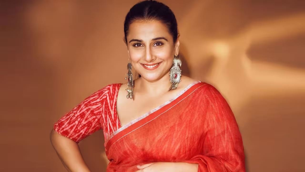 'আমি হয়তো পূর্বজন্মে...', ঋতুপর্ণ ঘোষকে মনের কোন কথা বলে বসেন বিদ্যা? 'আমি হয়তো পূর্বজন্মে...', ঋতুপর্ণ ঘোষকে মনের কোন কথা বলে বসেন বিদ্যা?