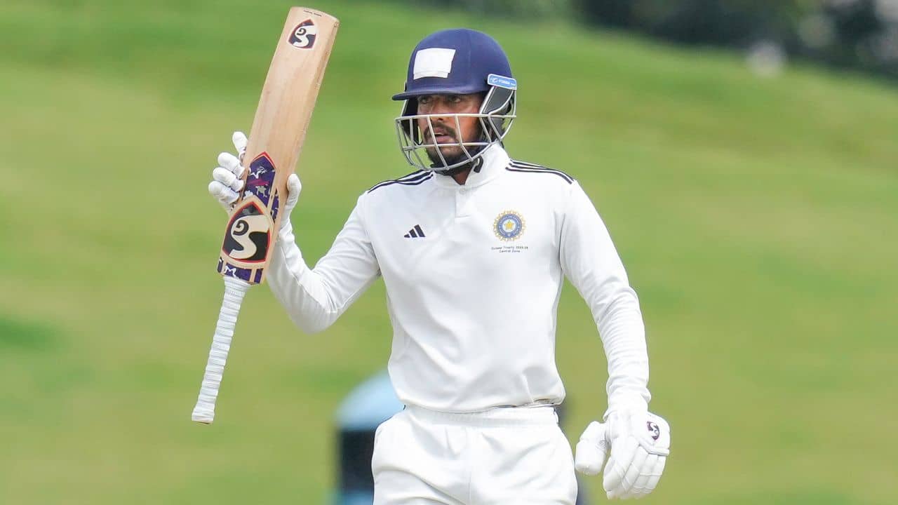 Indian Cricket: যশের ডাবল সেঞ্চুরি মিস, ইনিংসে জয়ের হাতছানি সেন্ট্রাল জোনের