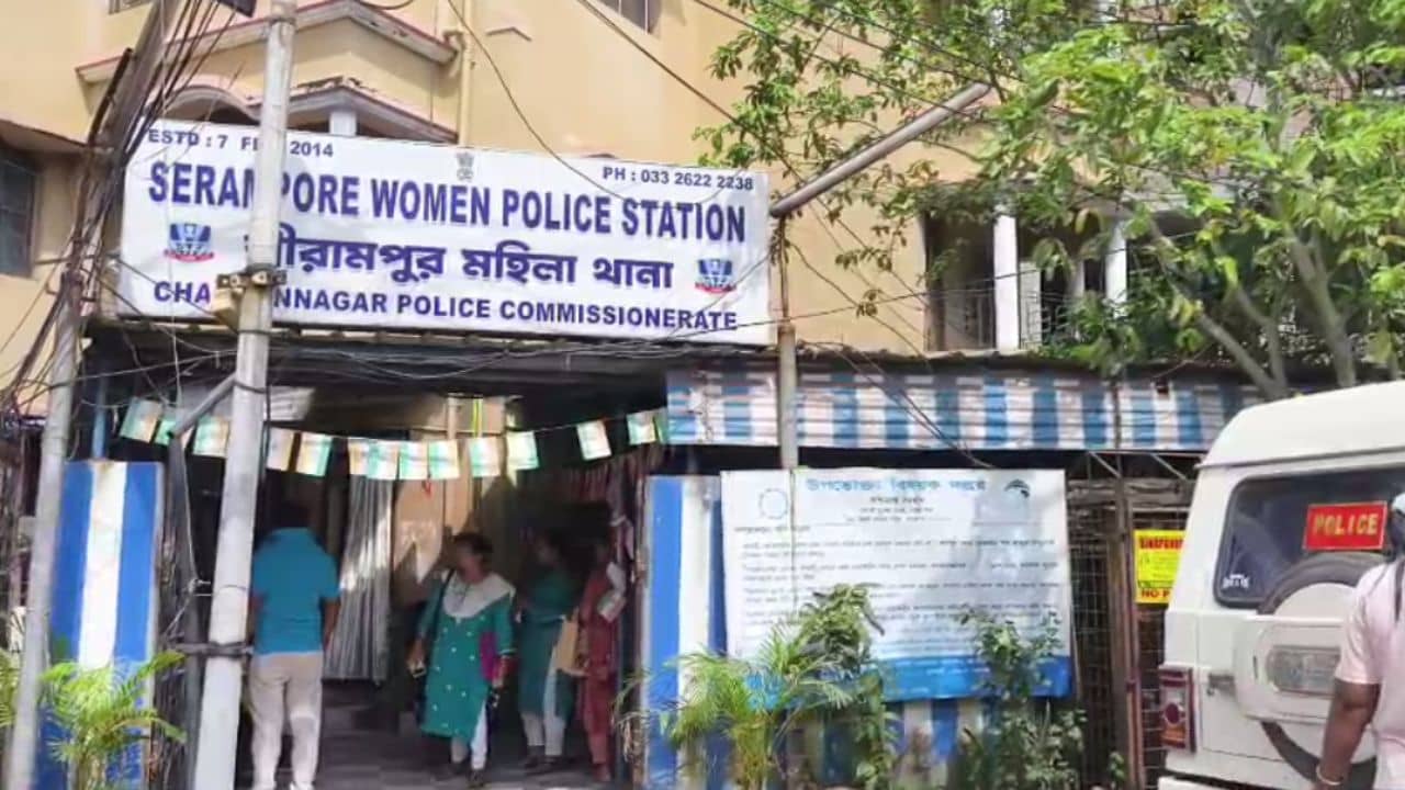 Uttarpara: যুবতীকে শারীরিক নির্যাতনের অভিযোগ, গ্রেফতার ৪