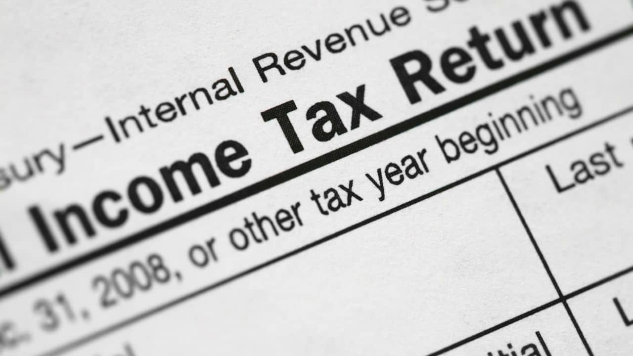 ITR Filing Last Date: আজকেই শেষ তারিখ, আয়কর রিটার্ন জমা দিতে না পারলে কত টাকা জরিমানা দিতে হবে?