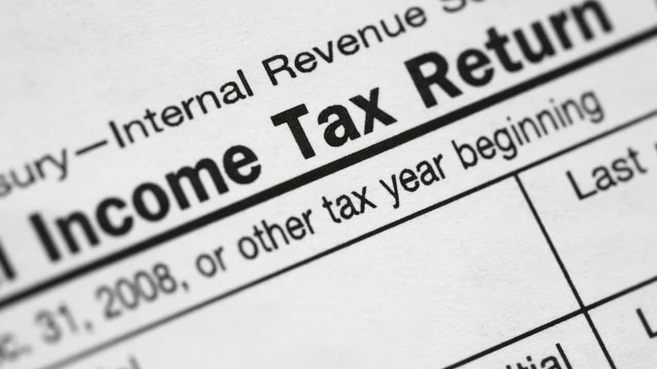 ITR Filing Last Date: আজকেই শেষ তারিখ, আয়কর রিটার্ন জমা দিতে না পারলে কত টাকা জরিমানা দিতে হবে? ITR Filing Last Date: আজকেই শেষ তারিখ, আয়কর রিটার্ন জমা দিতে না পারলে কত টাকা জরিমানা দিতে হবে?