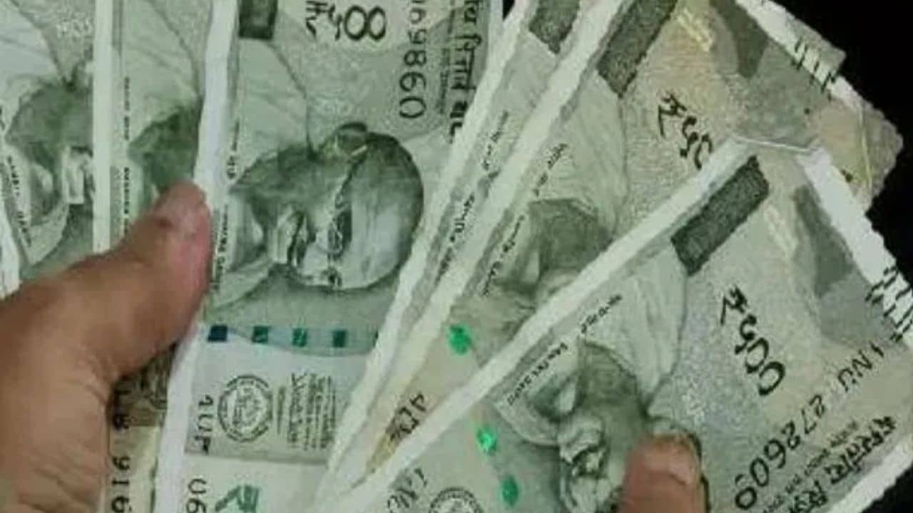 Investment Scheme: জমা টাকা দ্বিগুণ করতে চাইলে এই স্কিমগুলিই সেরা অপশন, পাবেন কর ছাড়ও