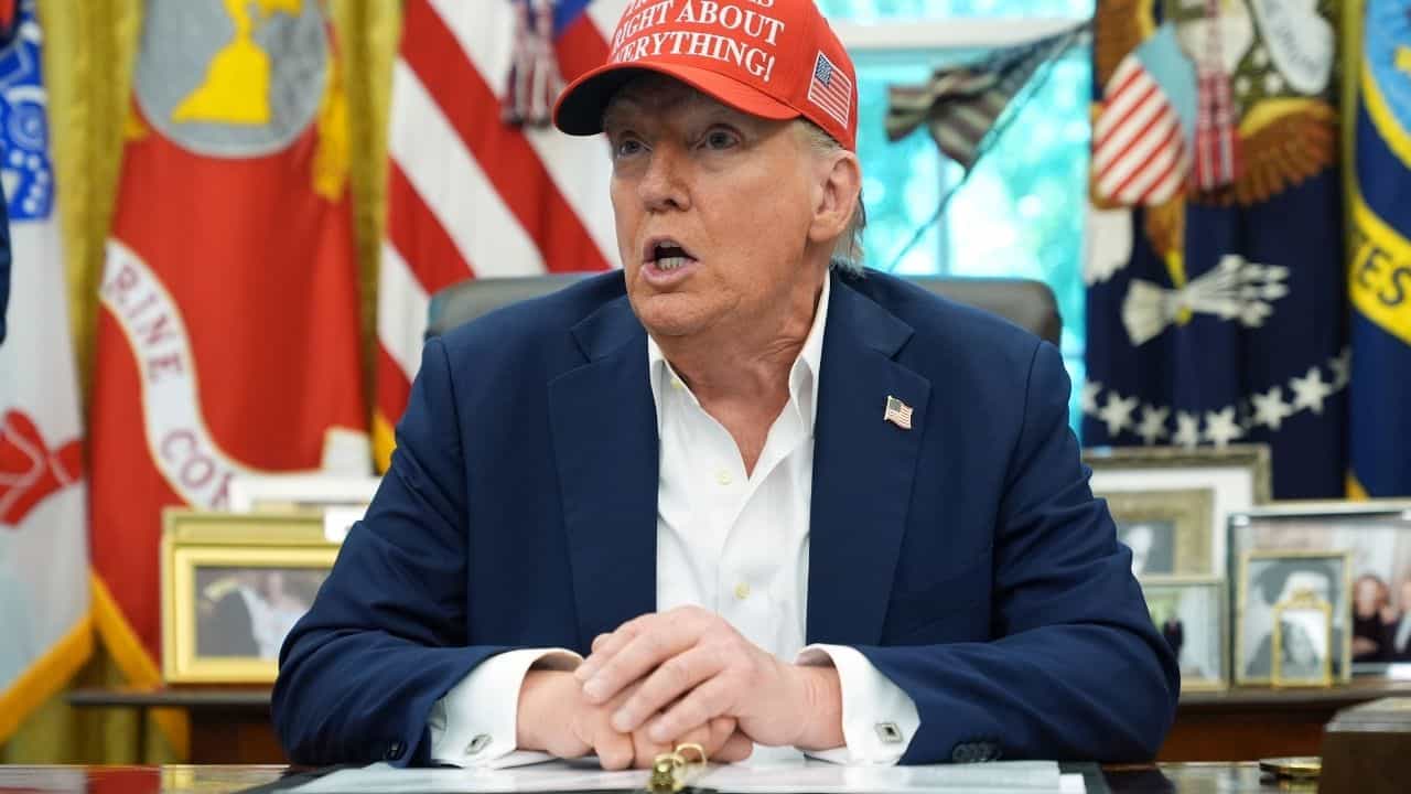 Donald Trump on India: 'সবসময় মোদীর বন্ধু', ভারত-আমেরিকার সম্পর্ক নিয়ে ফের U-টার্ন ট্রাম্পের! এবার কী যুক্তি দিলেন? Donald Trump on India: 'সবসময় মোদীর বন্ধু', ভারত-আমেরিকার সম্পর্ক নিয়ে ফের U-টার্ন ট্রাম্পের! এবার কী যুক্তি দিলেন?