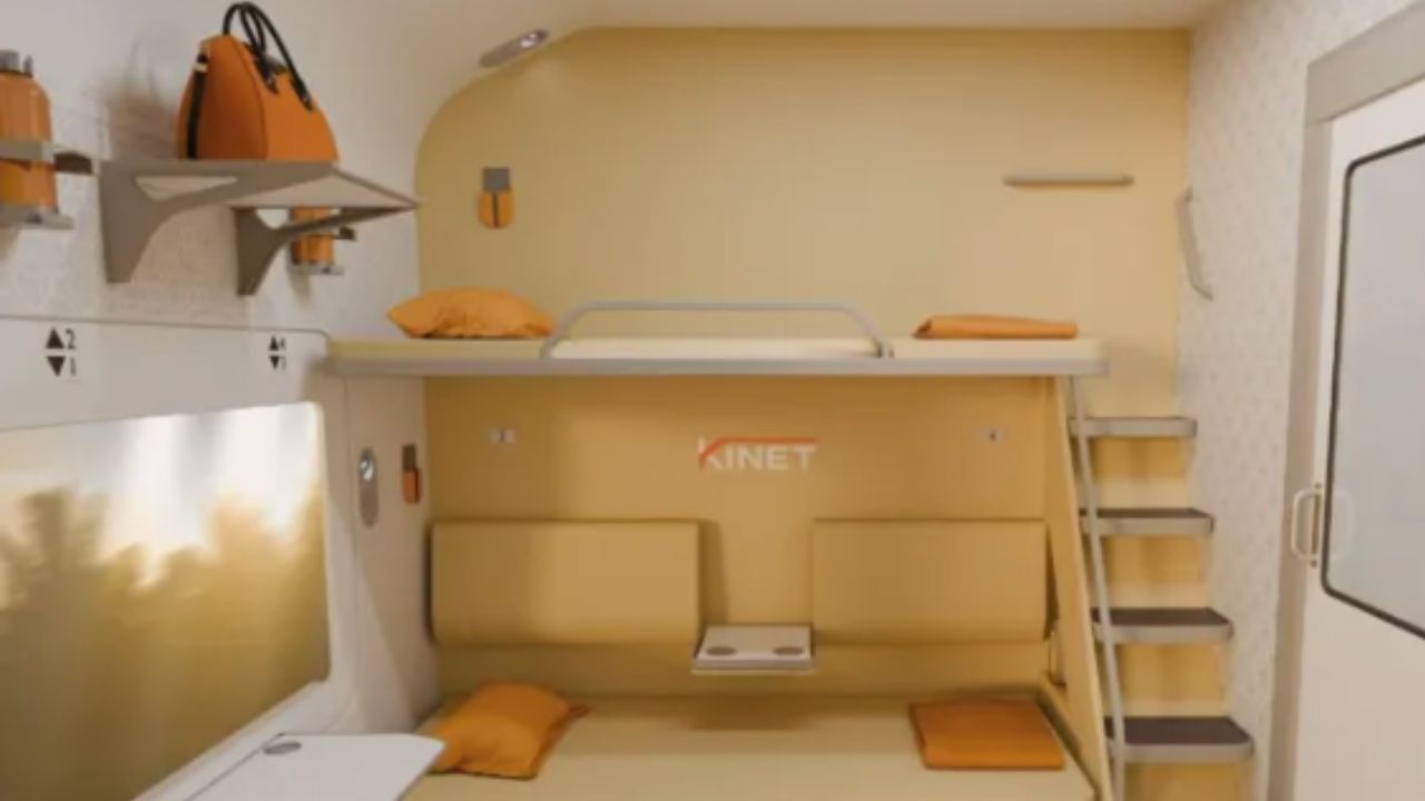 Large Image Vande Bharat 5