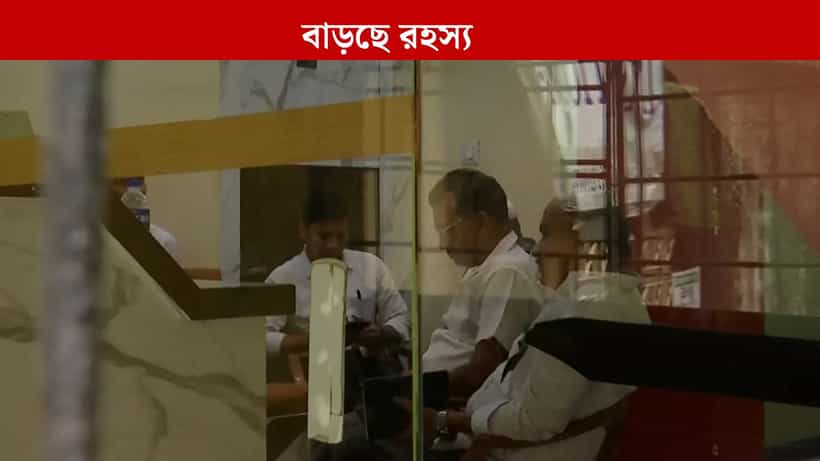 Kolkata: খাস কলকাতায় হোটেলের রুমে বক্স খাট থেকে মিলল যুবকের দেহ, ছুটে গেল পার্ক স্ট্রিট থানার পুলিশ