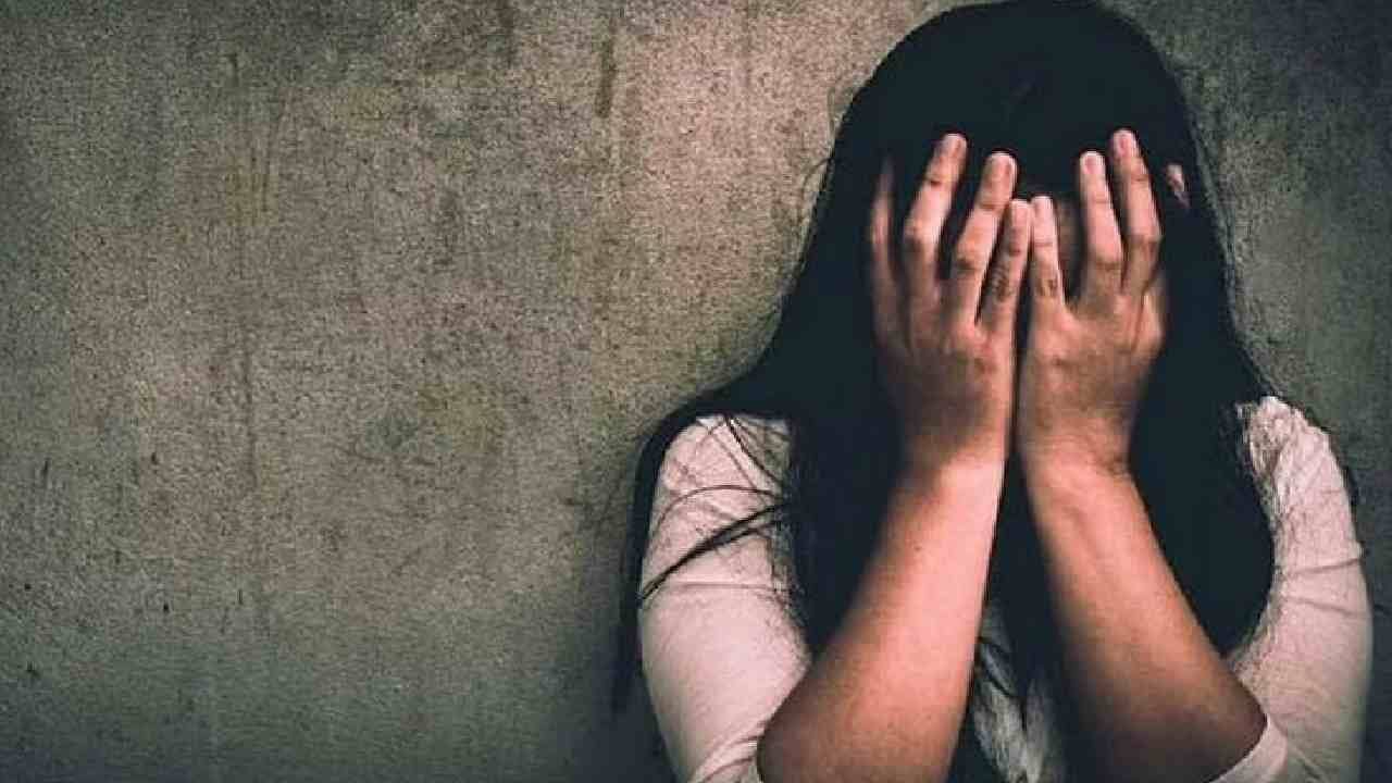 Kolkata: ফের কলকাতায় শ্লীলতাহানির অভিযোগ, ৩ অভিযুক্তের খোঁজে প্রগতি ময়দান থানার পুলিশ