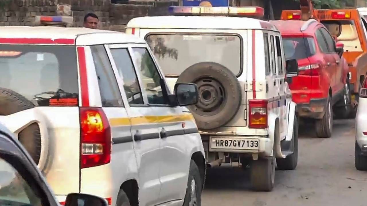 Kolkata: 'গাড়ি দাঁড় করালেই টেনে নেব', বলে দিলেন মেয়র Kolkata: 'গাড়ি দাঁড় করালেই টেনে নেব', বলে দিলেন মেয়র