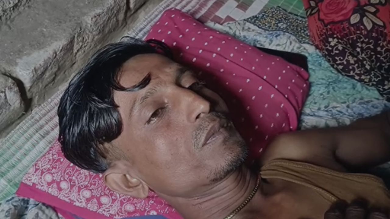 Hasnabad: গলার মাফলার খুলে খুনের চেষ্টার অভিযোগ, কাঠগড়ায় তৃণমূল নেতা