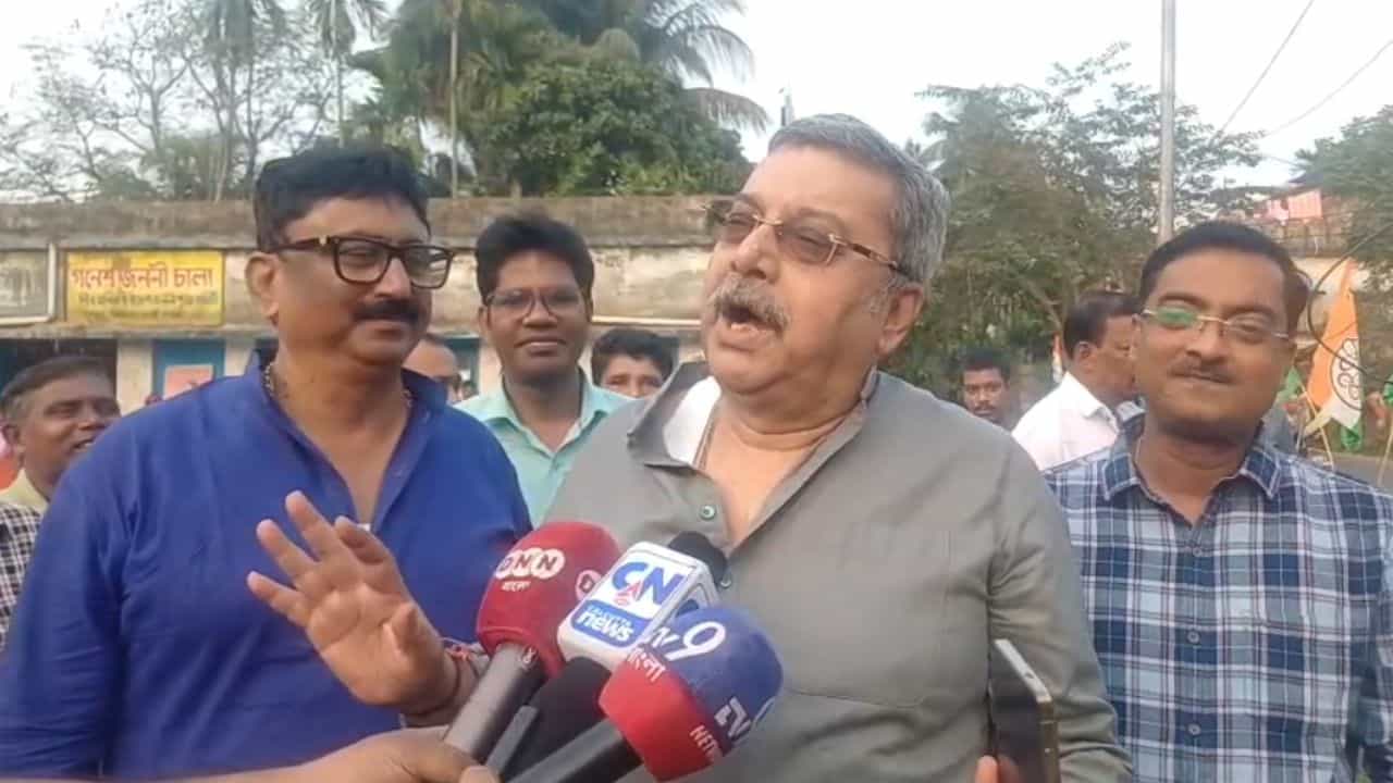 Kalyan Banerjee: রাজ্যপাল কৃষ্ণের দশম অবতারের এক অবতার: কল্যাণ Kalyan Banerjee: রাজ্যপাল কৃষ্ণের দশম অবতারের এক অবতার: কল্যাণ