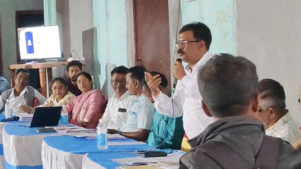 TMC: মহিলাকর্মীদের সঙ্গে নিয়ে যান, তৃণমূল নেতার নিদানে রাজনৈতিক তরজা