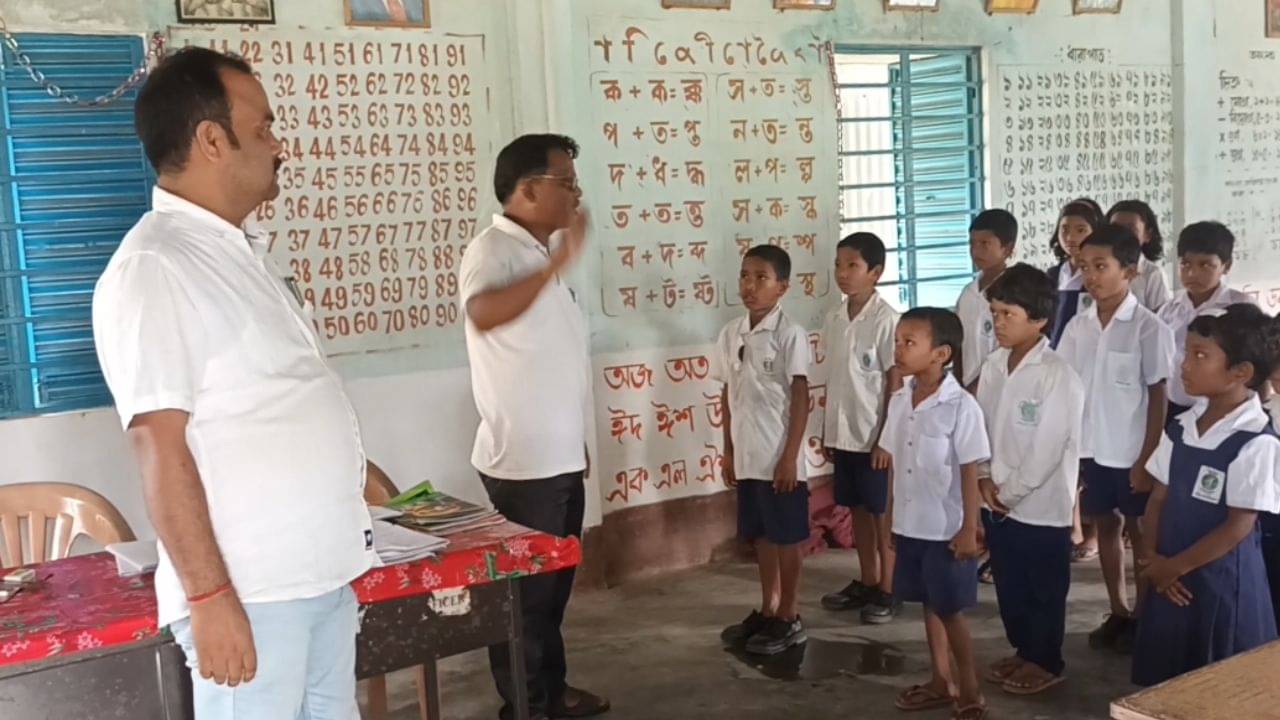 Primary Teacher: হাইকোর্ট বলেছিল আগেই, হঠাৎ ২৩ হাজার শিক্ষকের বদলির সিদ্ধান্ত কেন নিল সরকার