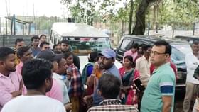 শরীরে এবি পজিটিভ রক্ত যেতেই ছটফট করে উঠল রোগী