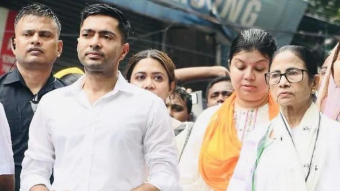 ইস্যু SIR, ১ ফেব্রুয়ারি দিল্লি যাচ্ছেন মমতা-অভিষেক