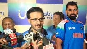 ইডেন টেস্ট শুরুর আগে সামির হয়ে ব্যাট ধরলেন সৌরভ