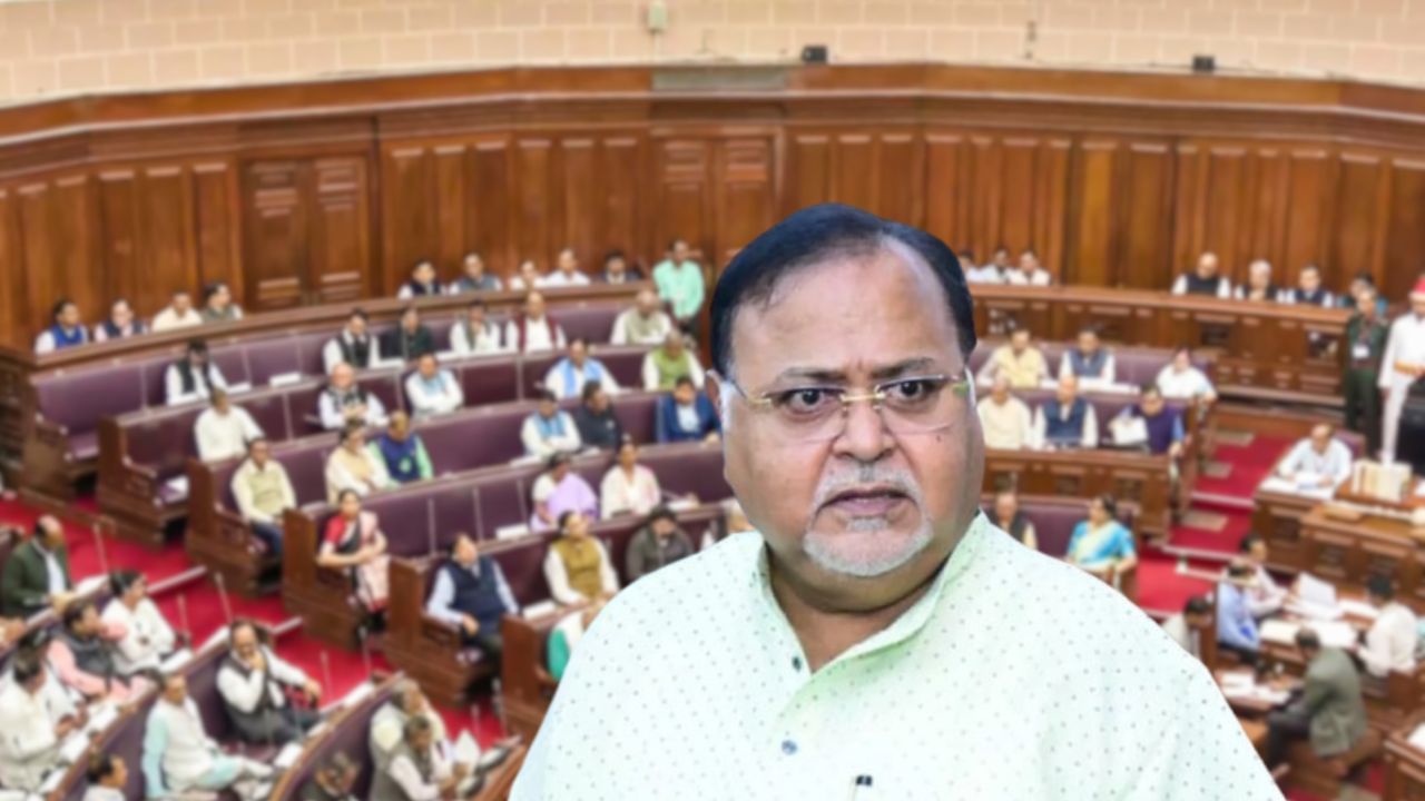 Partha Chatterjee: মমতার পাশে বসতে পারবেন না পার্থ, কোথায় বসবেন? Partha Chatterjee: মমতার পাশে বসতে পারবেন না পার্থ, কোথায় বসবেন?