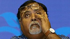 ৩ বছরেরও বেশি সময় ধরে জেলবন্দি পার্থ, অবশেষে জেল-মুক্তি