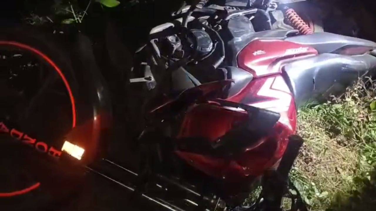 Uluberia accident: রাস্তার দুধারে পড়ে রয়েছে দেহ, ভেসে যাচ্ছে রক্ত, শিউরে ওঠার মতো ঘটনা