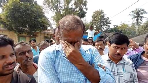 SIR in Bengal: ‘আমাদের নাম নেই…’, চোখে জল, মাথায় চিন্তা! ঘুম নেই দেড় হাজার ভোটারের