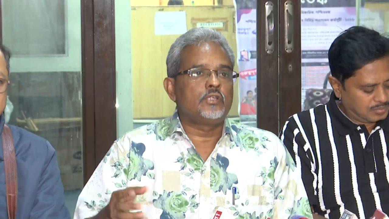 SIR in Bengal: দশজন ব্যক্তির বাবা এক! SIR-এ নাম তুলতে শুরু বিরাট চক্র