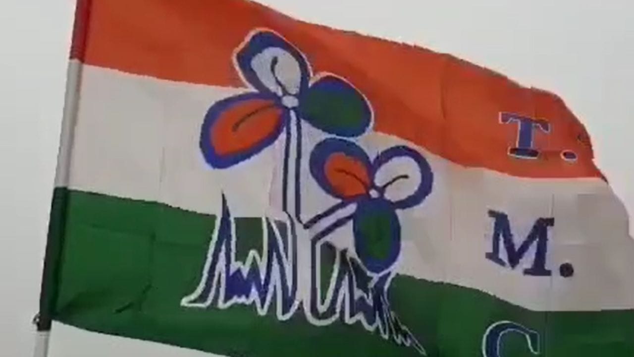 Malda: 'ওরা এসে গুলি ফায়ার করল, গালি দিচ্ছে...', ত্রাসের জেলা মালদহ? Malda: 'ওরা এসে গুলি ফায়ার করল, গালি দিচ্ছে...', ত্রাসের জেলা মালদহ?