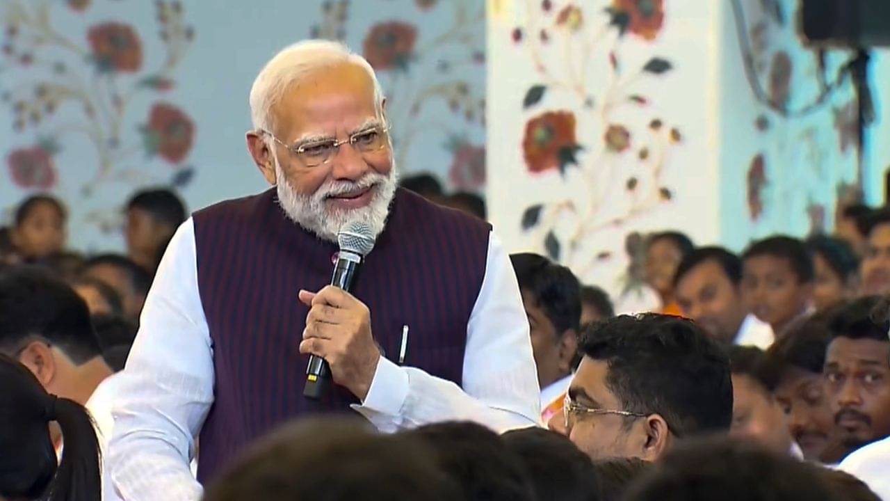 PM Modi on X: ট্রাম্পকে পিছনে ফেলে এগিয়ে গেলেন মোদী, X-এ উঠল ঝড়