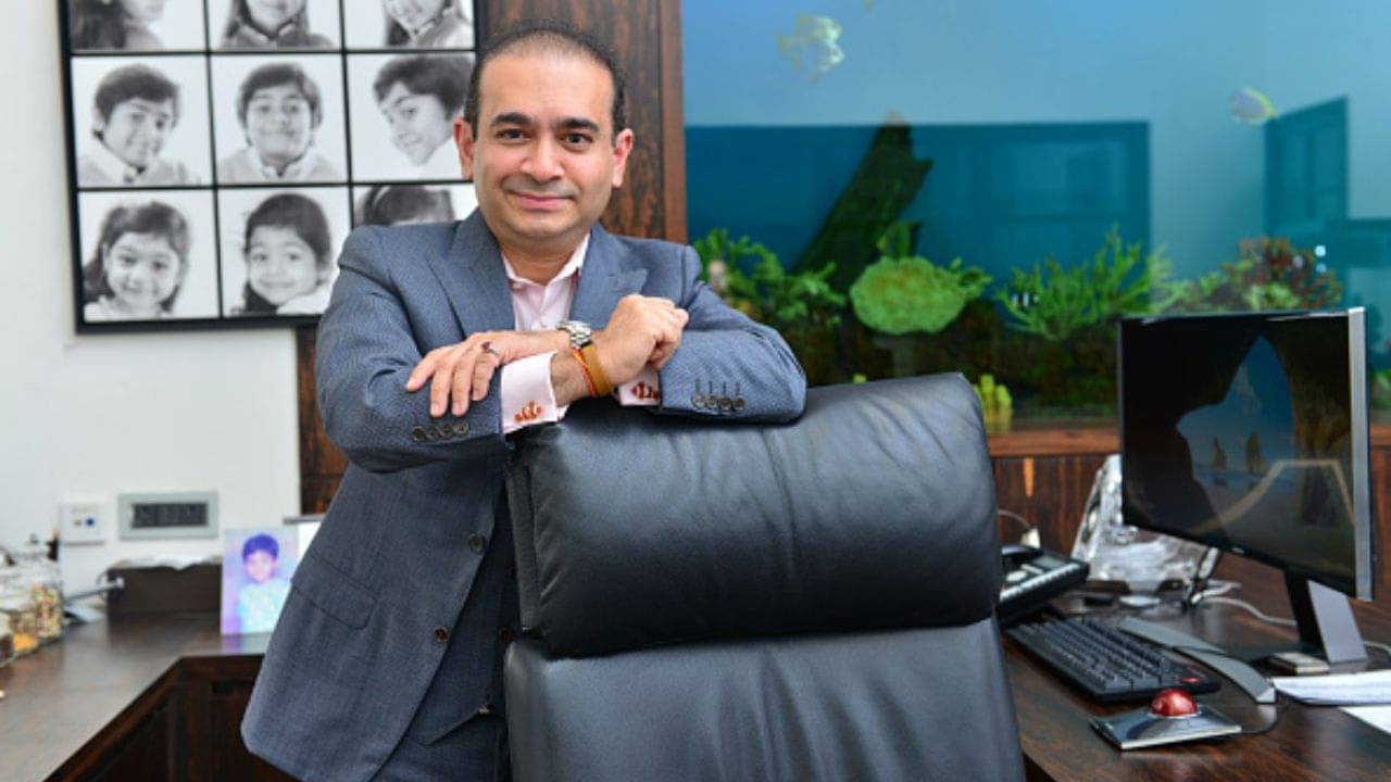 Nirav Modi’s Mercedes Auction: টাকা উদ্ধারে নীরবের গাড়ি বেচতে চায় ইডি, অনুমতি দিল আদালত