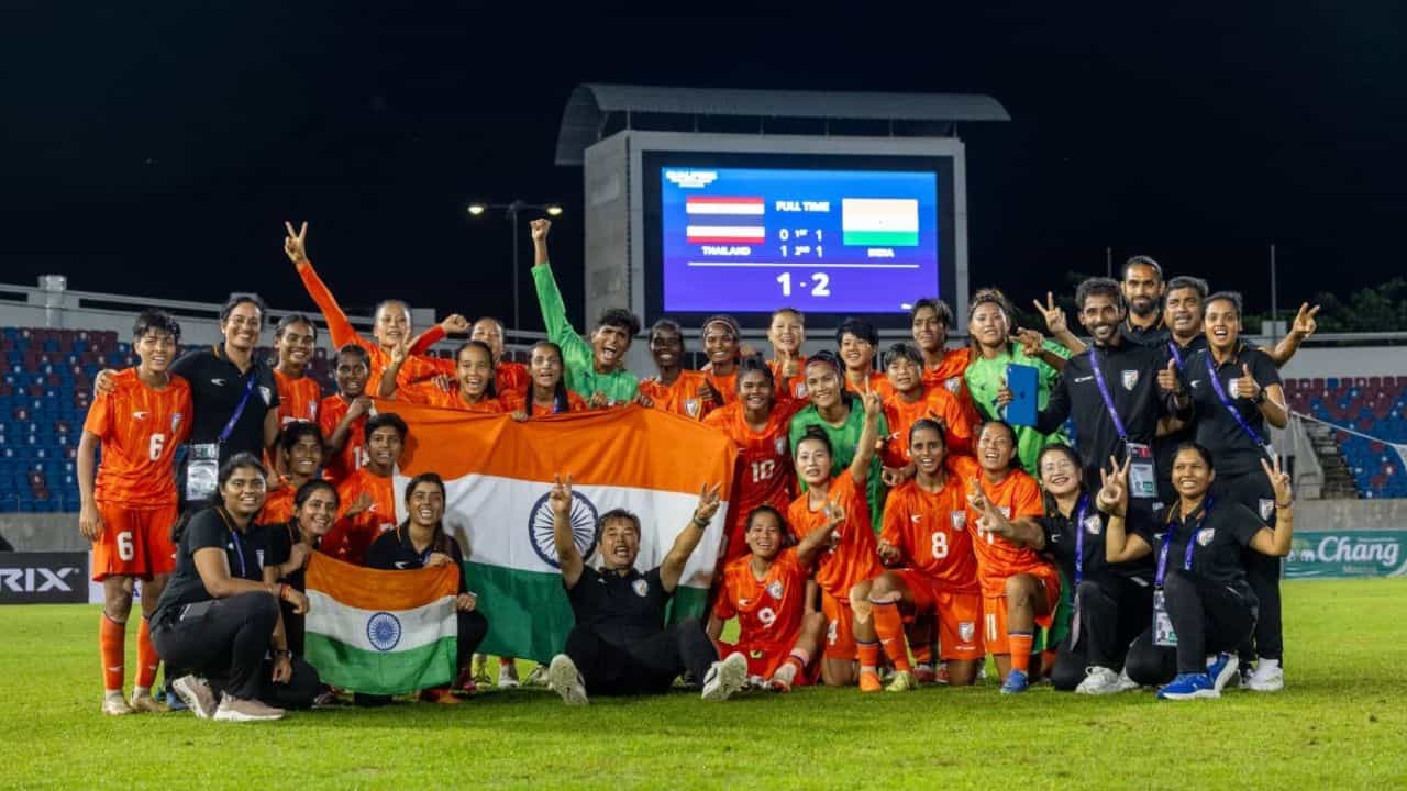 Indian Football: লিগ চালাতে ফেডারেশনের বিশ বছরের মডেল, ফিরছে প্রমোশন-রেলিগেশন! Indian Football: লিগ চালাতে ফেডারেশনের বিশ বছরের মডেল, ফিরছে প্রমোশন-রেলিগেশন!