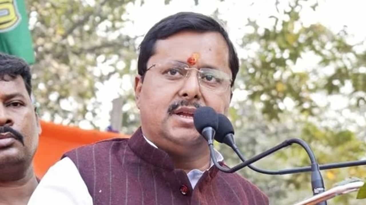 BJP: মাত্র ৪৫-এ সর্বভারতীয় সভাপতি, নাড্ডার উত্তরসূরী কে এই নিতিন নবীন? BJP: মাত্র ৪৫-এ সর্বভারতীয় সভাপতি, নাড্ডার উত্তরসূরী কে এই নিতিন নবীন?