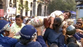 ‘আমরা কি অপরাধী?’ ফের বিক্ষোভে বিএলও-রা