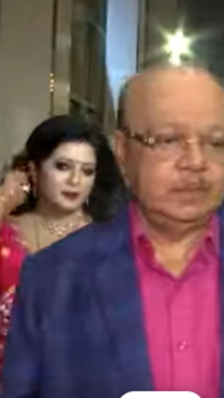 ঘরের বায়োস্কোপ সিজ়ন থ্রি-র রেড কার্পেটে এন্ট্রি শোভন-বৈশাখীর