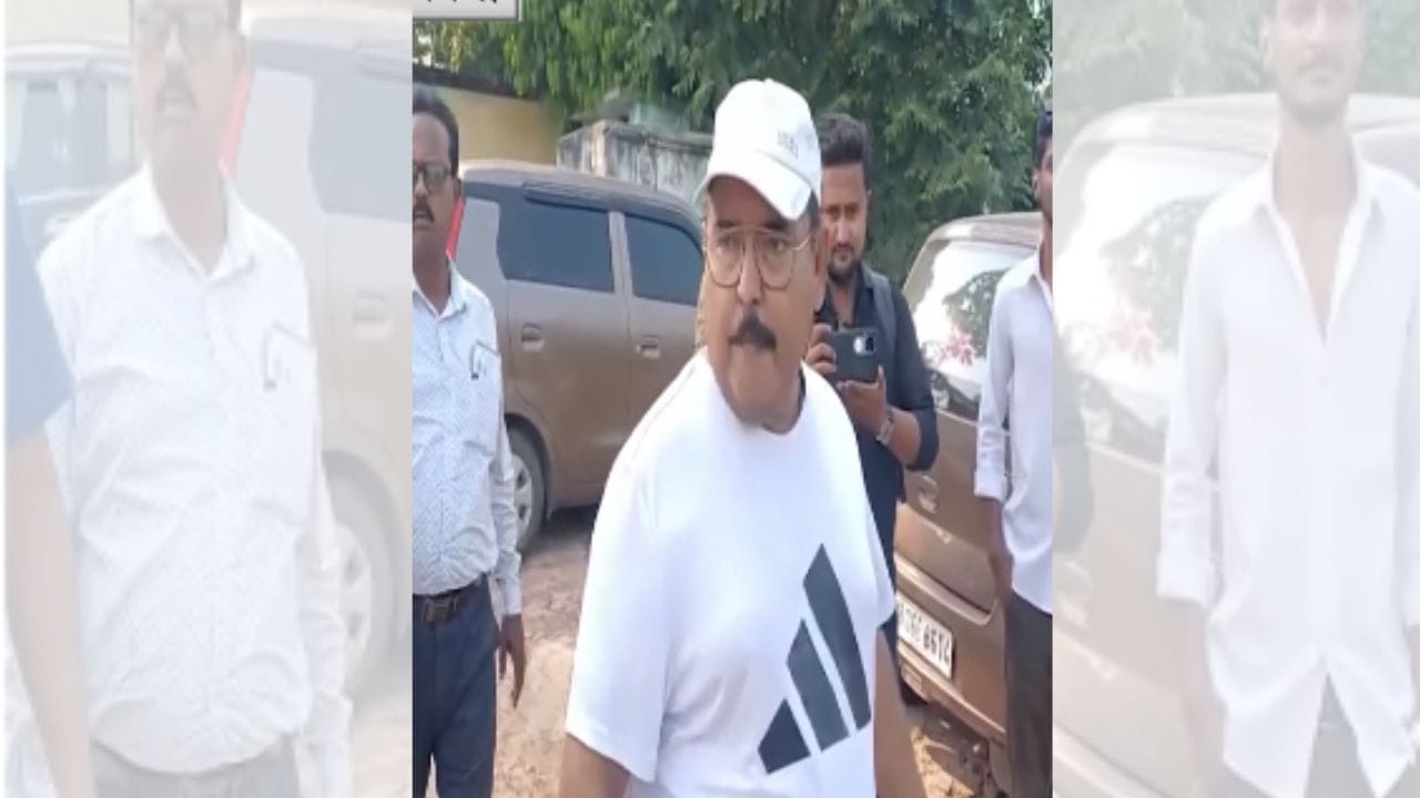 Bangaon Municipality: দীর্ঘ টালবাহানার পর অবশেষে ইস্তফা দিলেন বনগাঁ পুরসভার চেয়ারম্যান গোপাল শেঠ