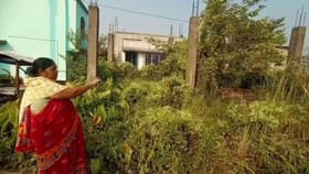 আবাসের টাকা হাতিয়ে চম্পট ঠিকাদার, পুরসভা চাইছে বাড়ি, ফাঁপরে উপভোক্তা