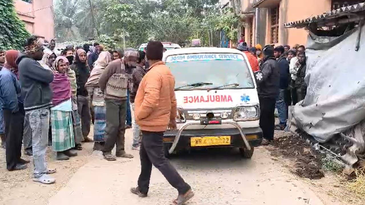 Mysterious Death: কিছুদিন আগেই ছেলের বিরুদ্ধে অভিযোগ, থানায় মীমাংসা! এরইমধ্যে বৃদ্ধ মা-বাবার দেহ উদ্ধারে বাড়ছে রহস্য়