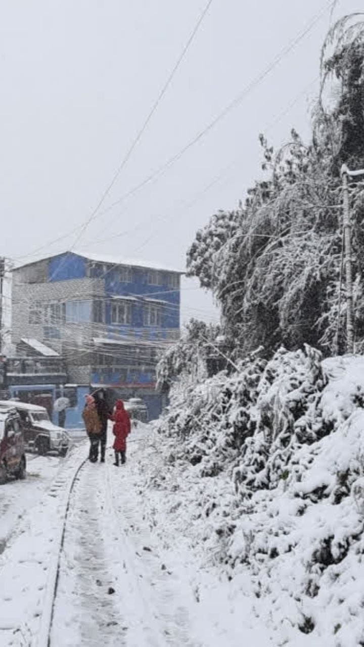 বছর শেষে ঠান্ডায় কাবু বাংলা, কোথায় কোথায় তুষারপাতের সম্ভাবনা?