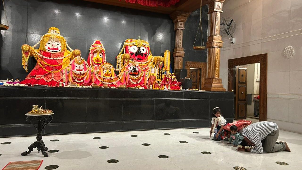 Digha Jagannath Temple: দর্শনার্থী সমাগমে মাইলফলক স্পর্শ দিঘা জগন্নাথ মন্দিরের, ৮ মাসেই পেরোল ১ কোটি Digha Jagannath Temple: দর্শনার্থী সমাগমে মাইলফলক স্পর্শ দিঘা জগন্নাথ মন্দিরের, ৮ মাসেই পেরোল ১ কোটি