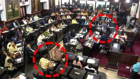 'মিনি পাকিস্তান' ইস্যুতে তুলকালাম কলকাতা পৌরনিগমে, বিতণ্ডায় ফিরহাদ-সজল