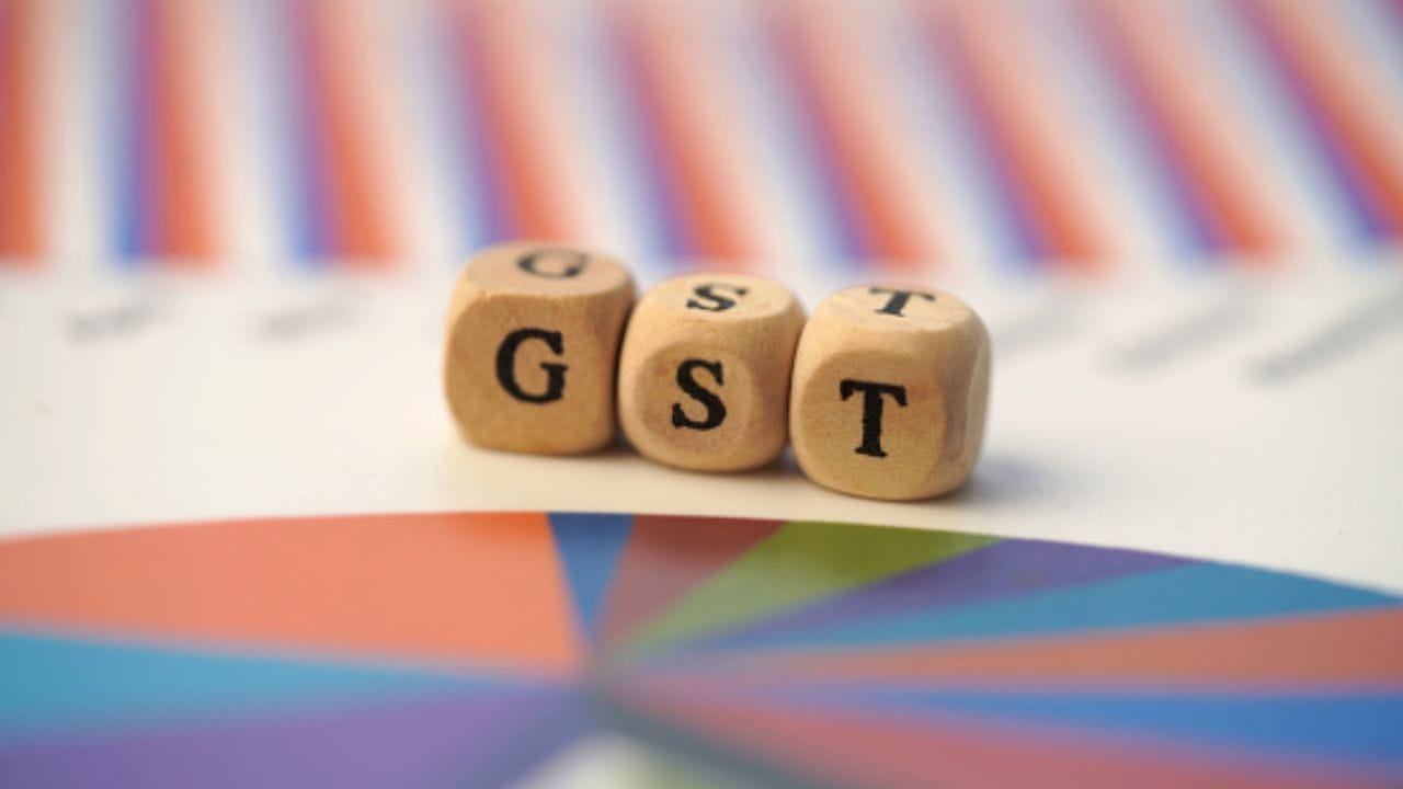 GST on Air Purifier: ‘দূষণ মুক্ত পরিবেশ দিতে পারছেন না, অন্তত GST তো কমান…’, কেন্দ্রকে তোপ হাইকোর্টের