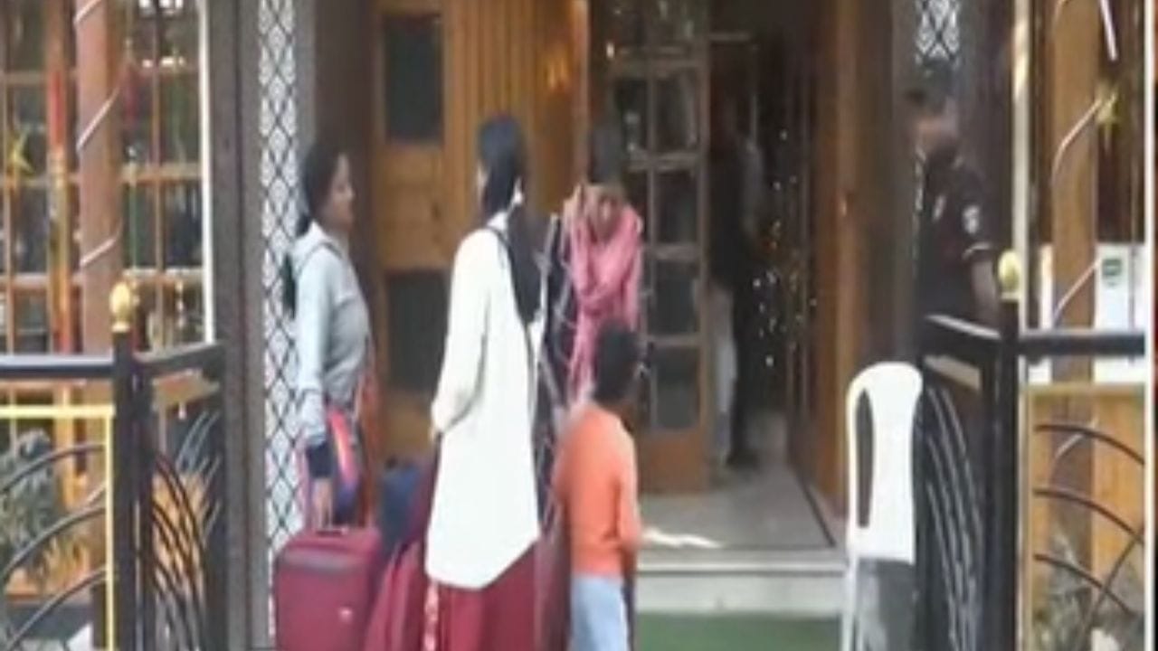 Bangladesh: শিলিগুড়িতে বাংলাদেশিদের No Entry! কেন?