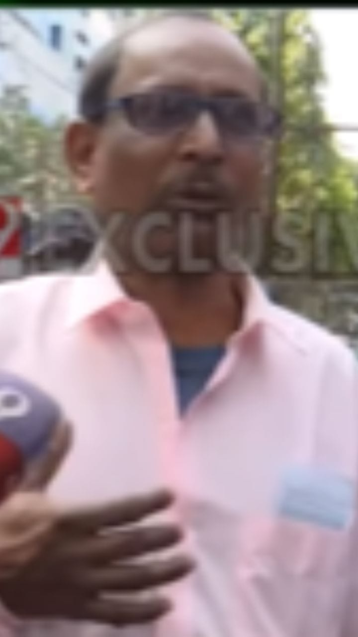 ‘মেসি তো একেবারে কোলে এসে বসেছেন আমার’, মেসিকে না দেখতে পেয়ে ব্যঙ্গ ভক্তের