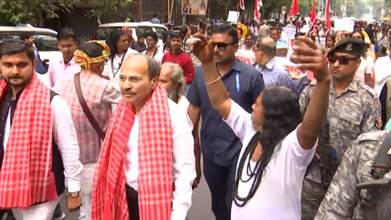 'এতগুলো ভোট দেওয়ার পরও প্রমাণ দিতে হবে?' মতুয়াদের পাশে দাঁড়িয়ে সরব অধীর 'এতগুলো ভোট দেওয়ার পরও প্রমাণ দিতে হবে?' মতুয়াদের পাশে দাঁড়িয়ে সরব অধীর