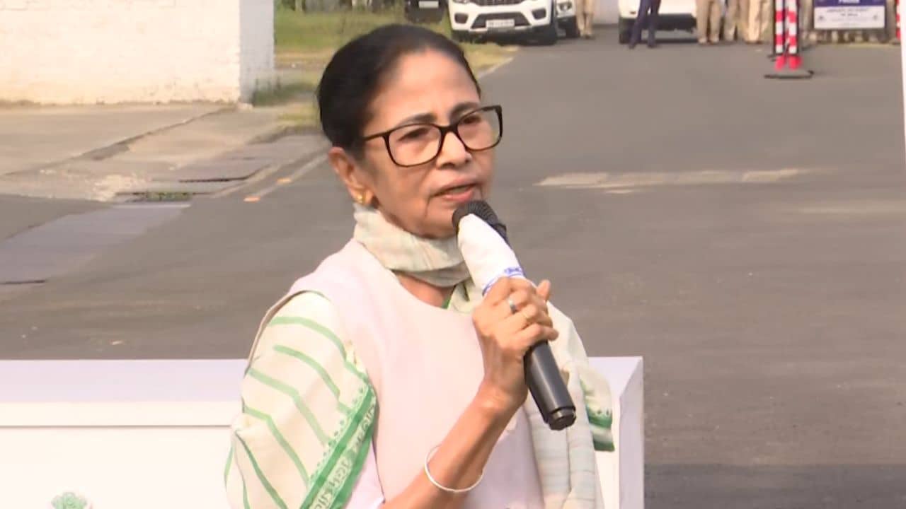 Mamata Banerjee on Geetapath: বাবা-মা আমাকে এই শিক্ষা দেয়নি, গীতাপাঠে কেন গেলেন না? স্পষ্ট উত্তর দিলেন মমতা
