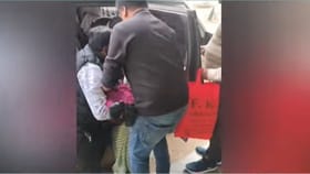 হিয়ারিং-এর লাইনে তরুণী হাসিনার কী অবস্থা হল দেখুন