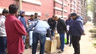 Kolkata: ভরদুপুরে খাস কলকাতা থেকে উদ্ধার প্রচুর আগ্নেয়াস্ত্র, ধৃত ২