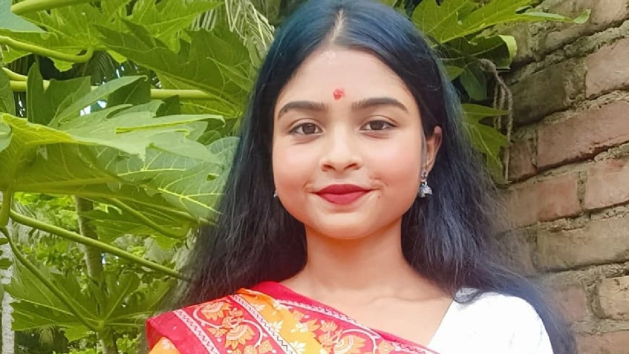 Thakurpukur College: প্রেমে রাজি না হওয়ায় ভয়ঙ্কর পরিণতি দ্বিতীয় বর্ষের ছাত্রীর