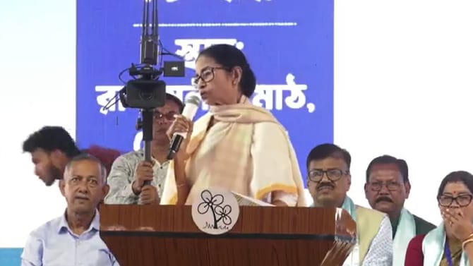 'সঙ্ঘবদ্ধ হন...', ইন্ডোর থেকে সংখ্যালঘুদের বড় কথা বলে দিলেন মমতা