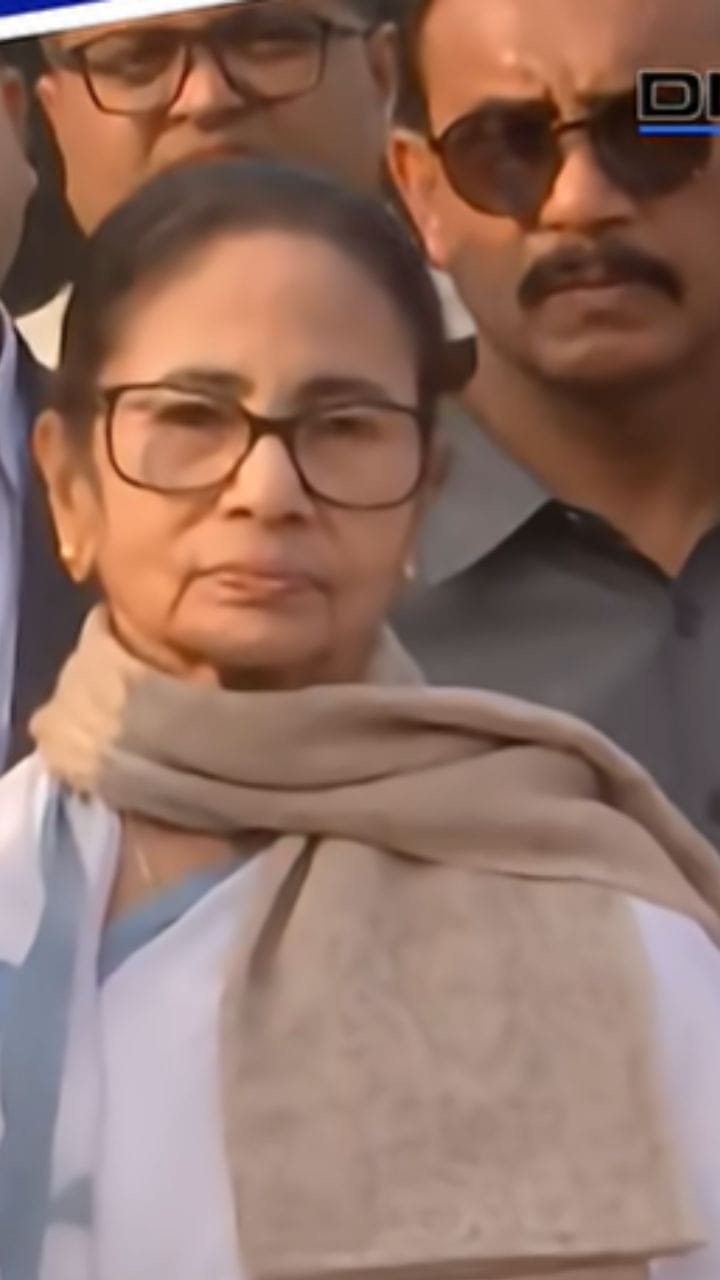 হুমায়ুনের নাম শুনেই মমতা বন্দ্যোপাধ্যায় কী করলেন, দেখুন