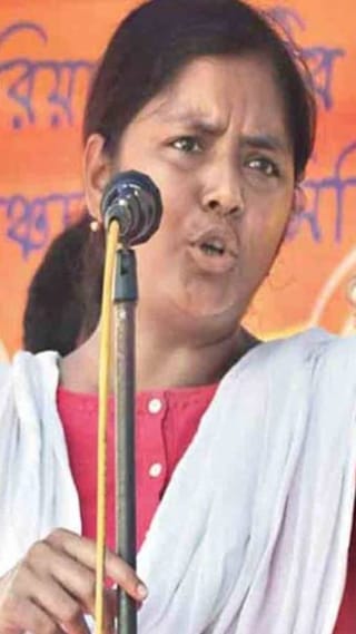 ‘বৈধ ভোটারের নাম বাদ দিয়ে ঠান্ডা ঘরে বসে থাকবে, চলবে না’, কেন বললেন মীনাক্ষী?