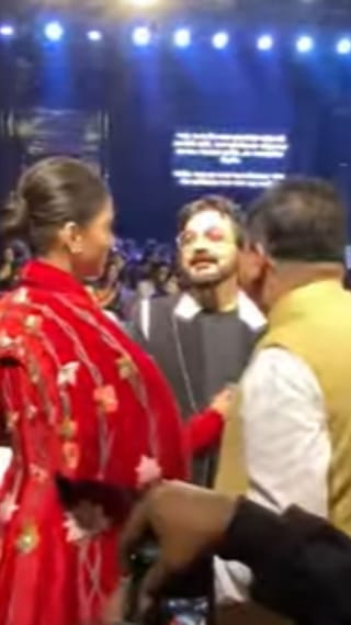 ব্রাত্য বসুর কোন কথা শুনে রুক্মিণীর গাল টিপে দিলেন বুম্বাদা?