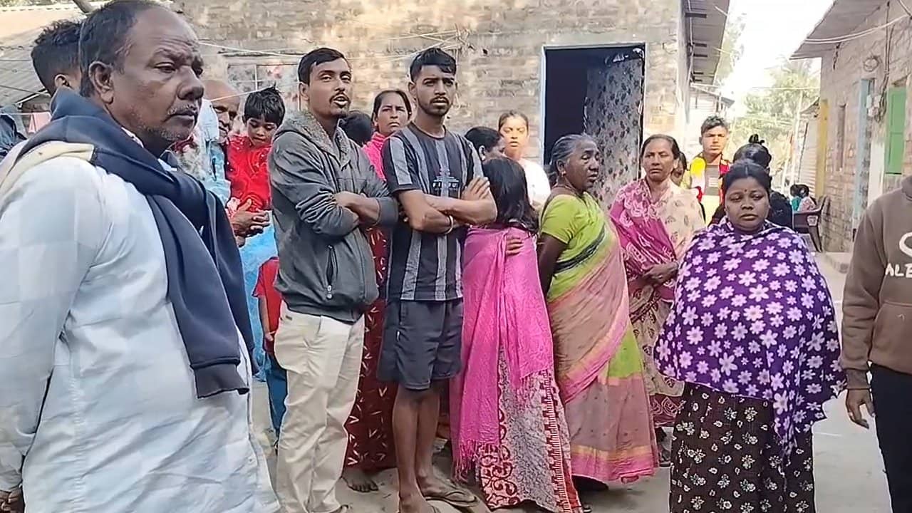 Narendrapur: ৫ দিন নিখোঁজ থাকার পর বাড়ির পাশের খাল থেকে উদ্ধার যুবকের দেহ, খুনের অভিযোগ পরিবারের